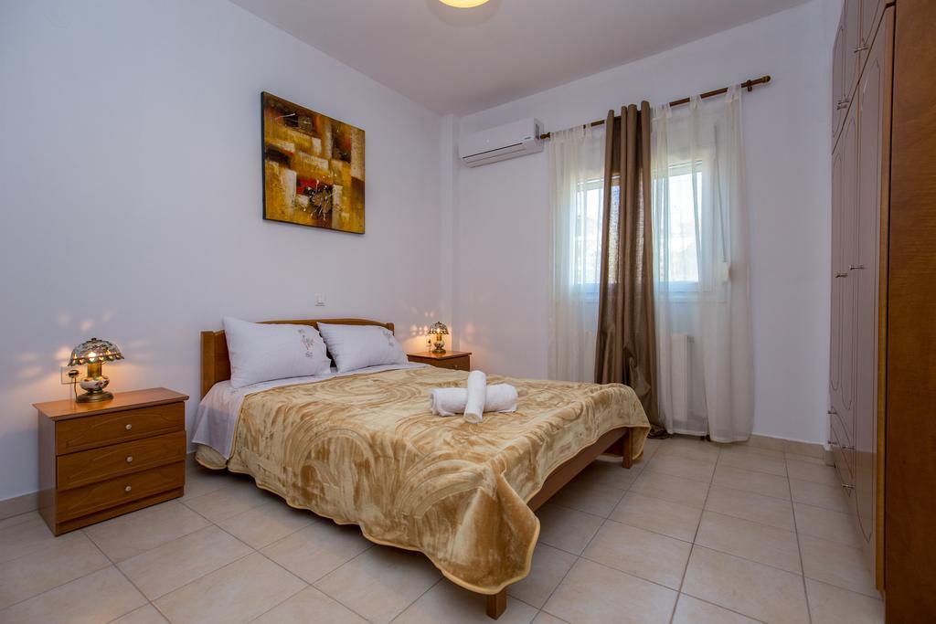 Grande Apartments Лименария Экстерьер фото