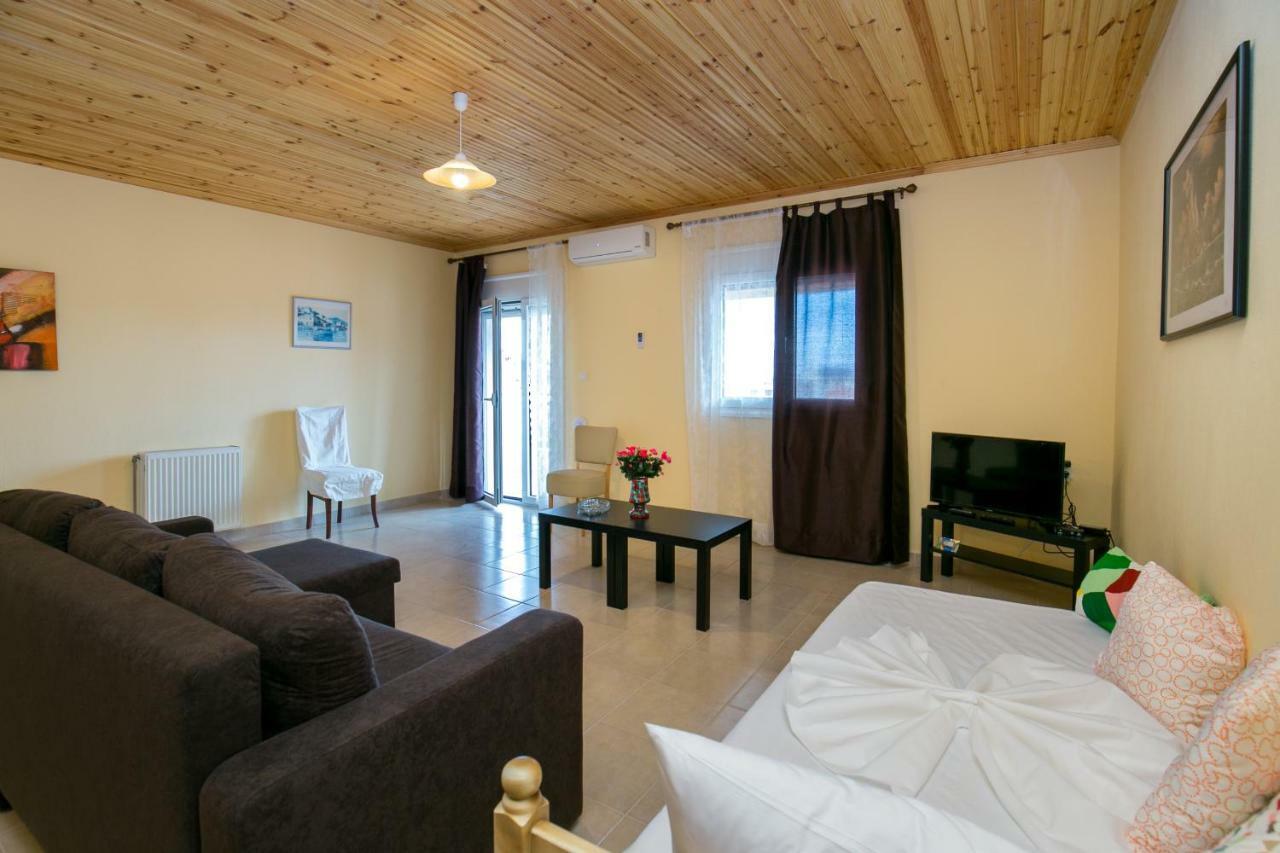 Grande Apartments Лименария Экстерьер фото